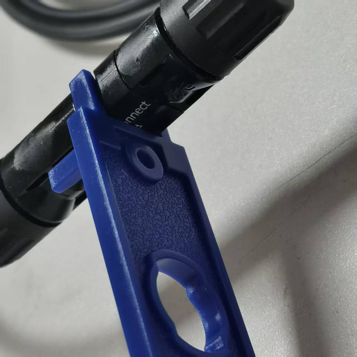 Solar MC4 Spanner Wrench - Plastic Assembly & Disconnection Tool for Photovoltaic Connectors (Pair - Blue)
