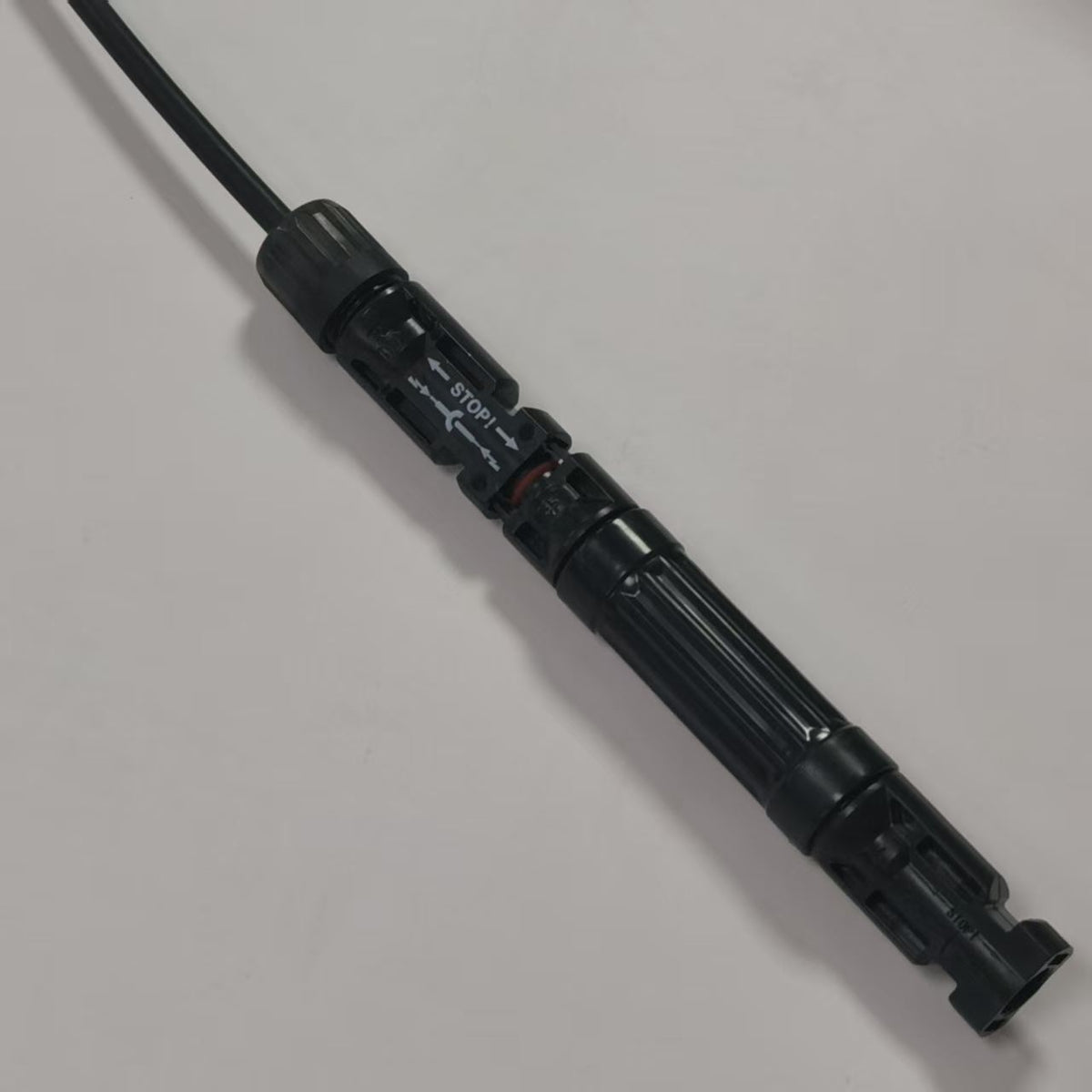 Solar PV In-line Fuse Holder - MC4 Photovoltaic Fuse Connector (Black)