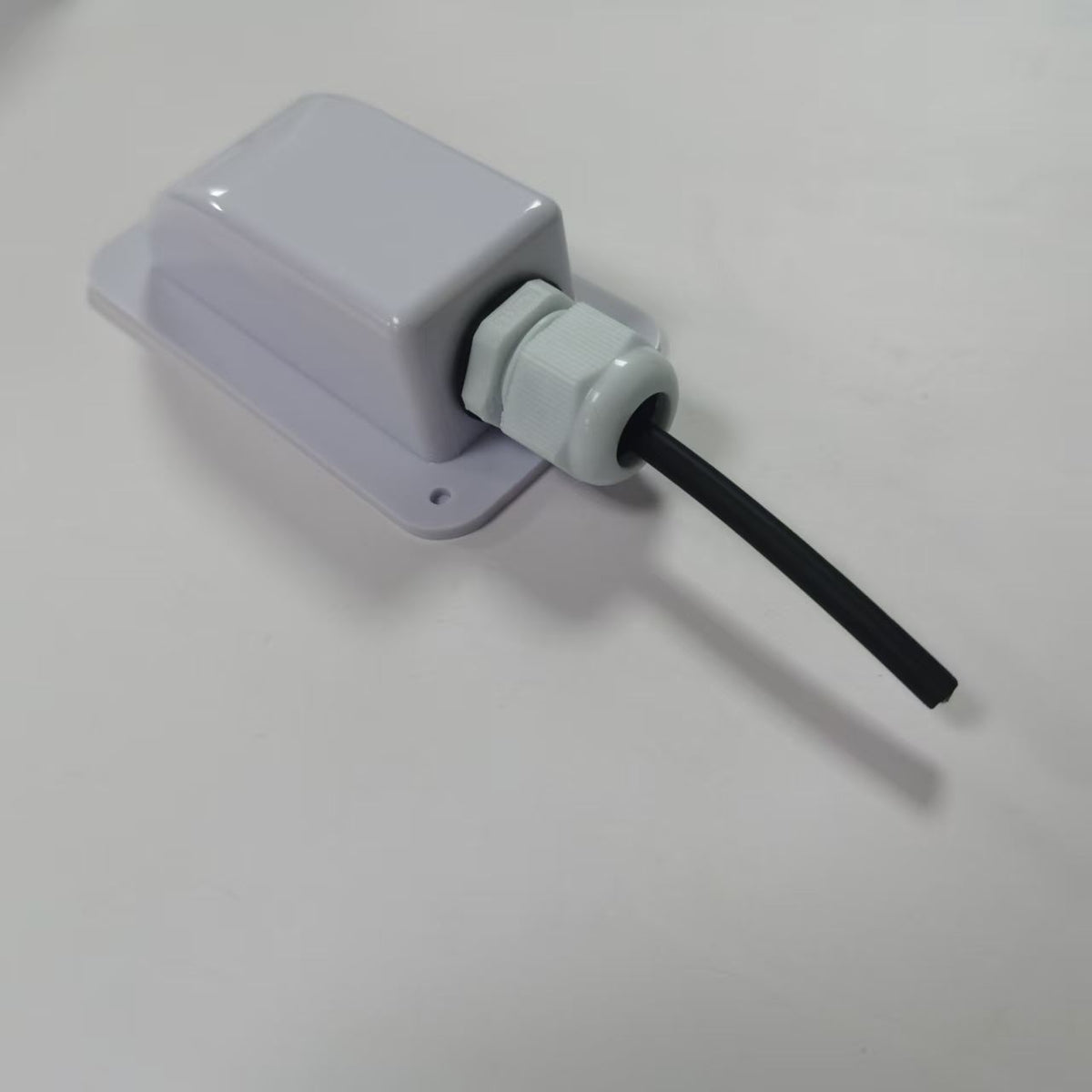Solar Cable Entry Gland Box - Single Cable Housing with PG13.5 Waterproof Connector