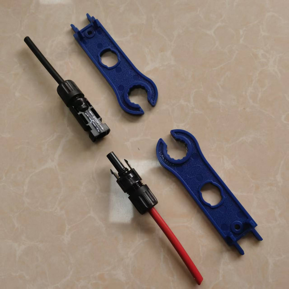 Solar MC4 Spanner Wrench - Plastic Assembly & Disconnection Tool for Photovoltaic Connectors (Pair - Blue)