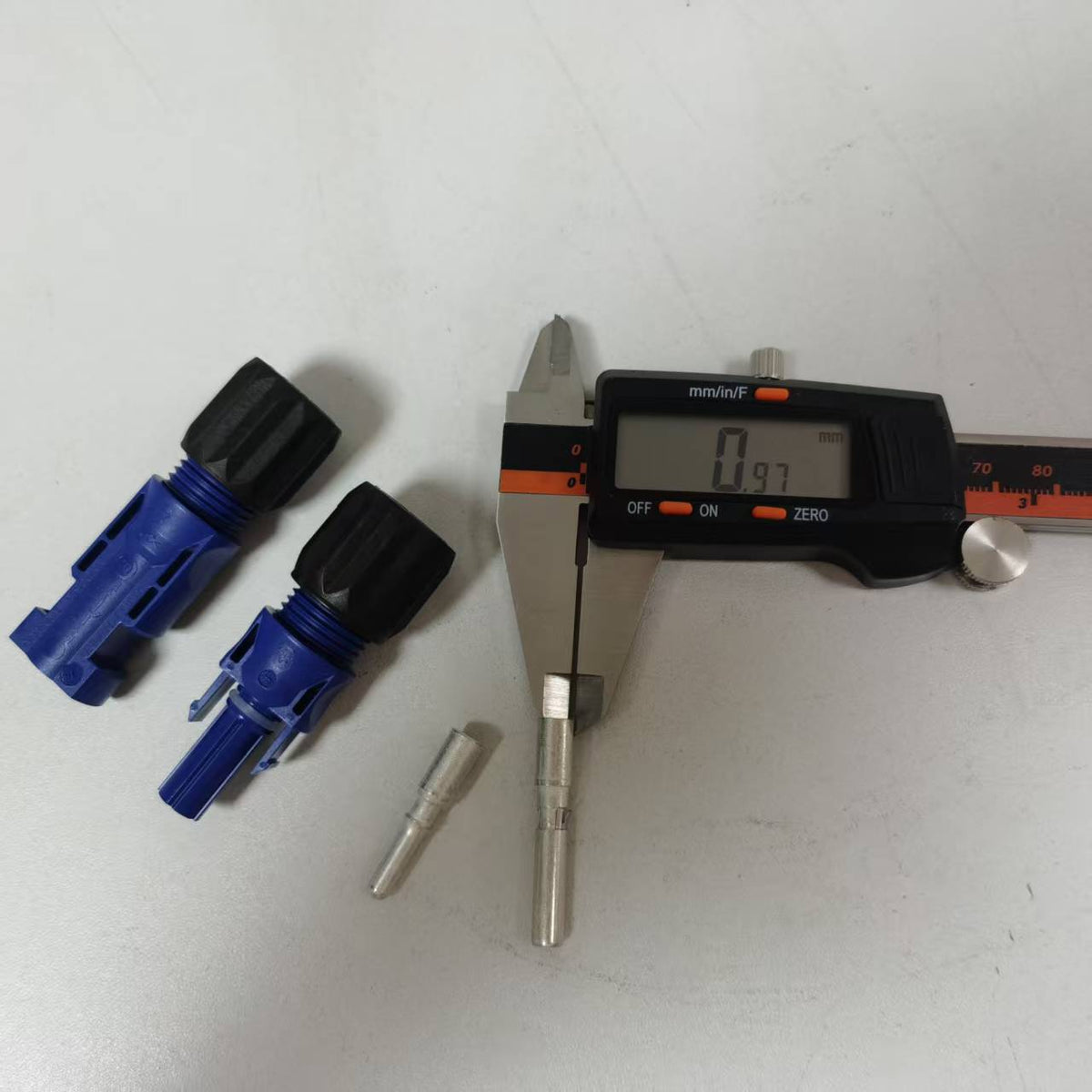 Original Amphenol H4 PV Connector Pair for 10mm² (8AWG) Solar Cable - Male & Female